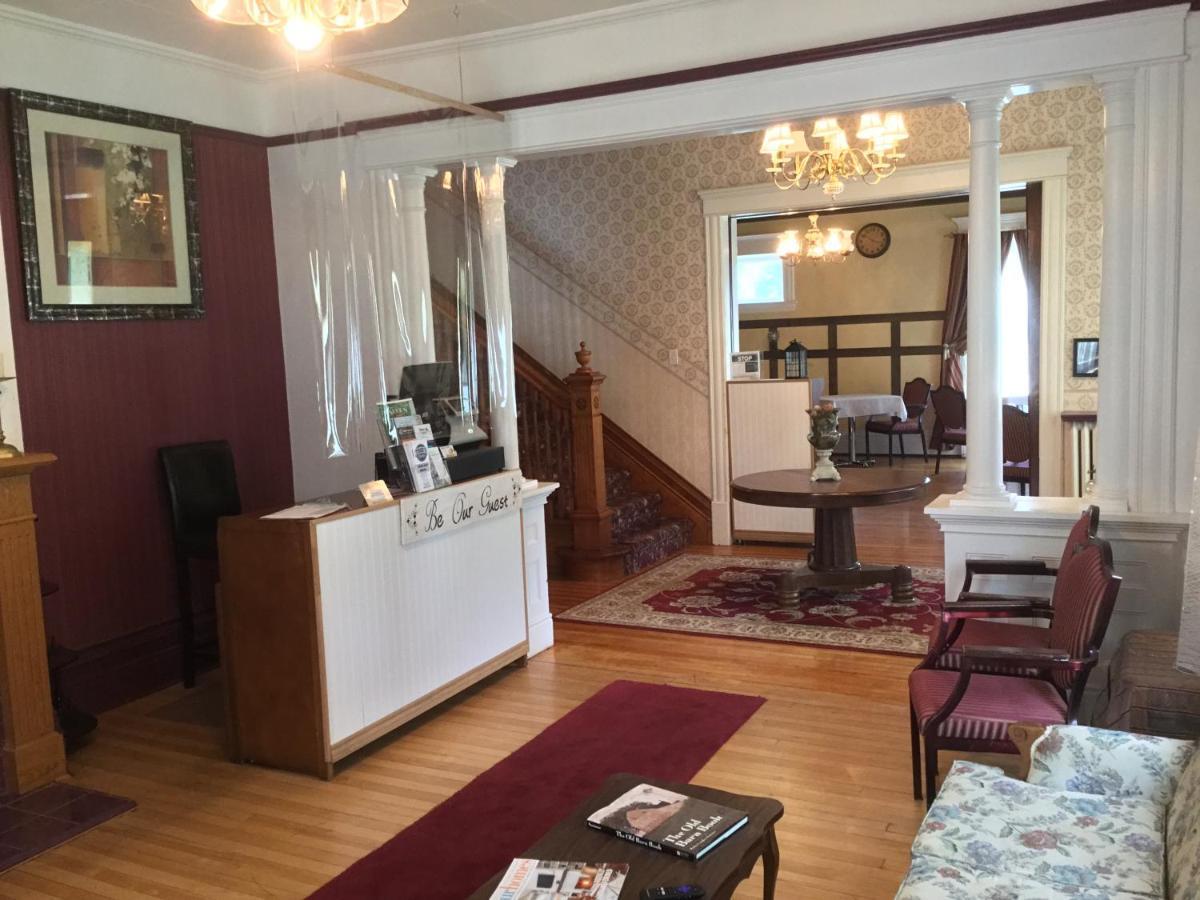 Marmora And Lake Inn And Victorian Diner Экстерьер фото