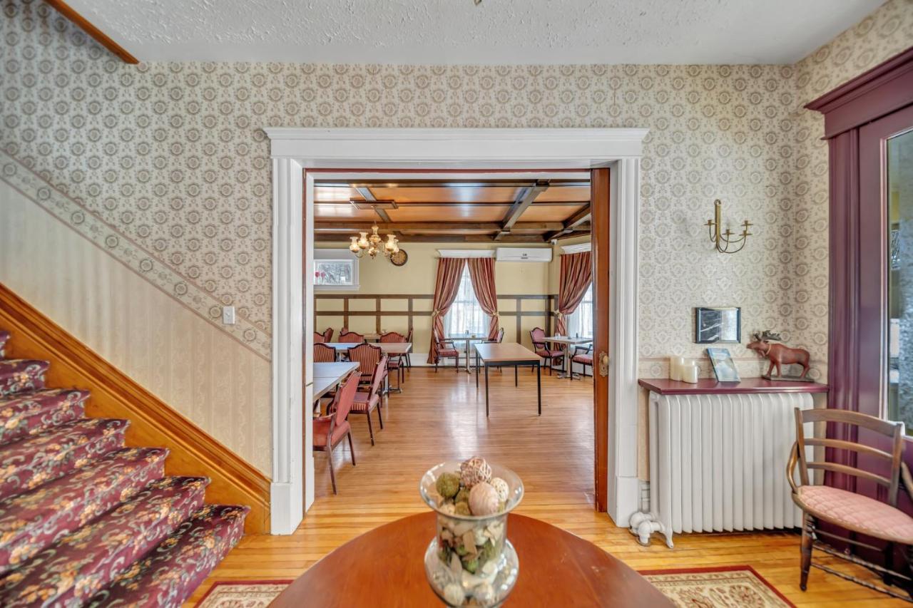Marmora And Lake Inn And Victorian Diner Экстерьер фото